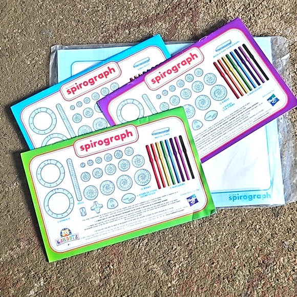 Spirograph Set - Picture 2 of 3